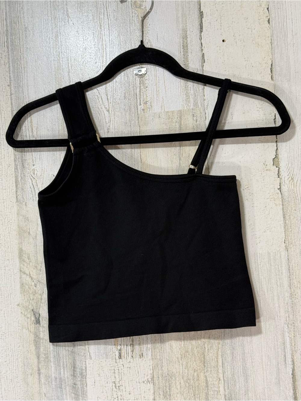 Black One-Shoulder Ribbed Crop Top - Picture 3 of 6